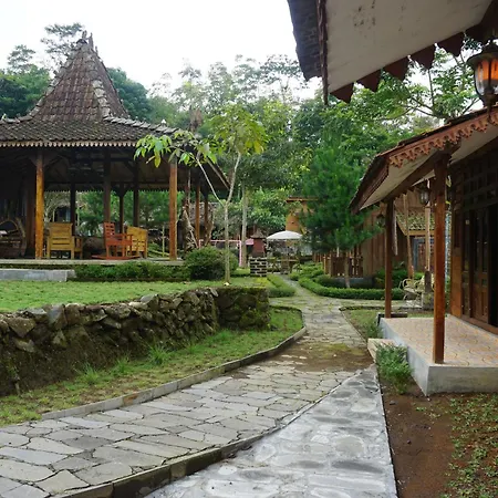 Le Desa Resort Syariah Wonosobo Exterior photo